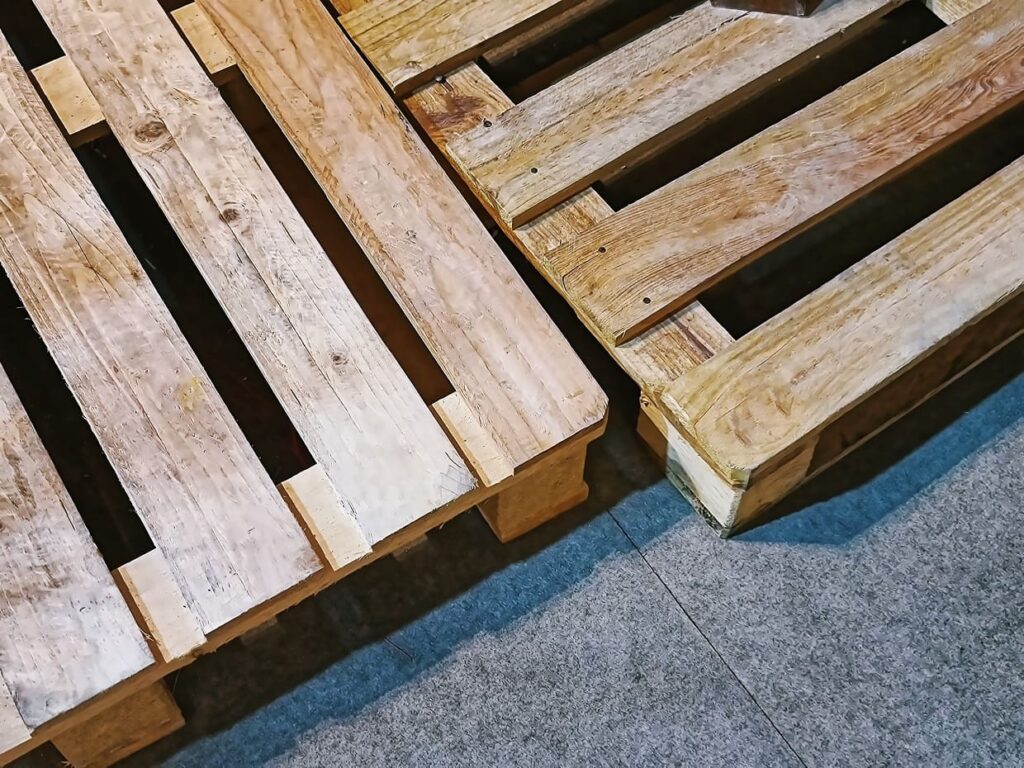 How to Make a Wood Pallet Garden